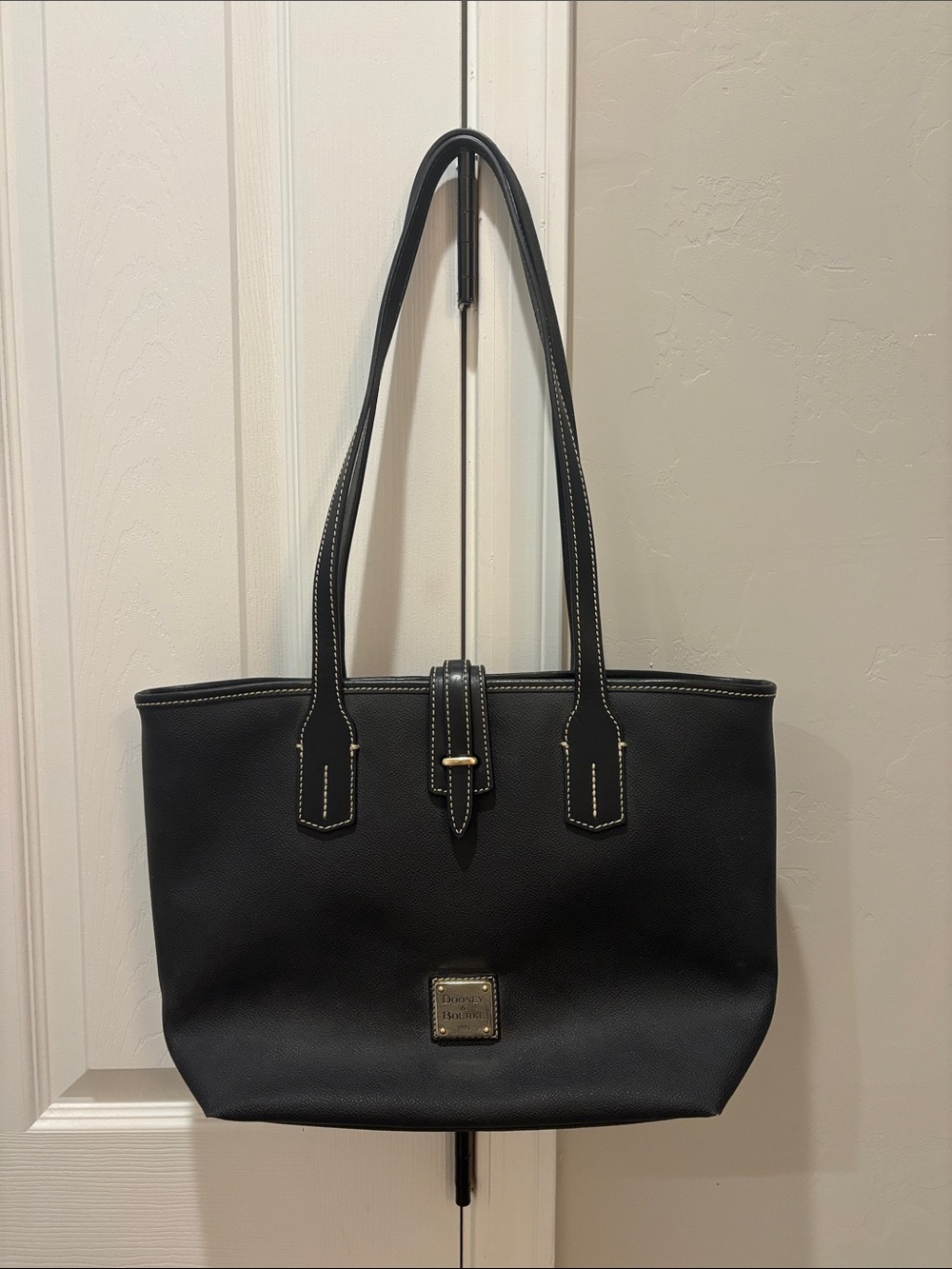 Dooney & Bourke Tote Bag